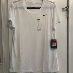 NWT Nike Womens Dri-Fit S/s Tee -Size Large